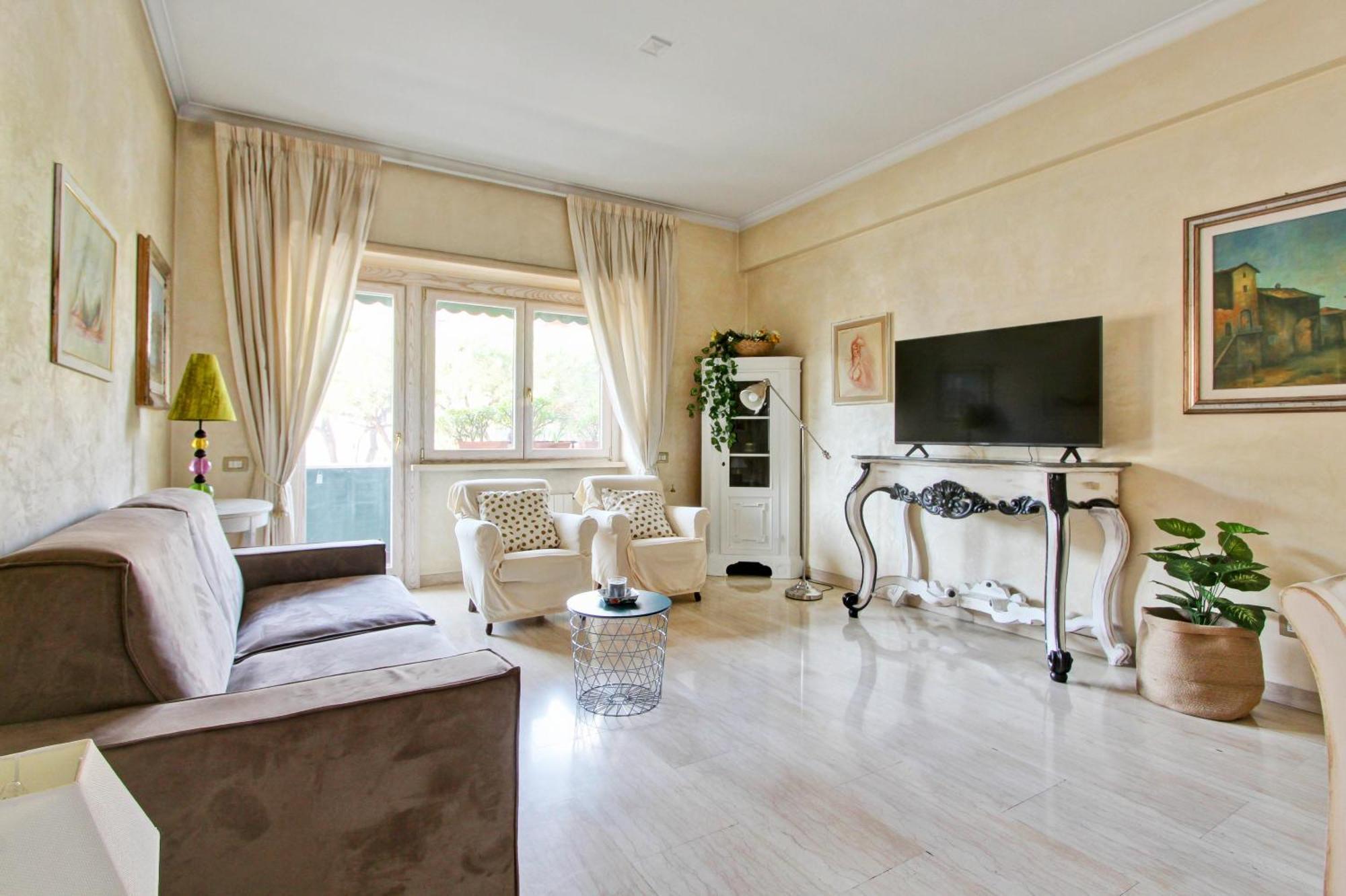 Apartment Elle House Rom